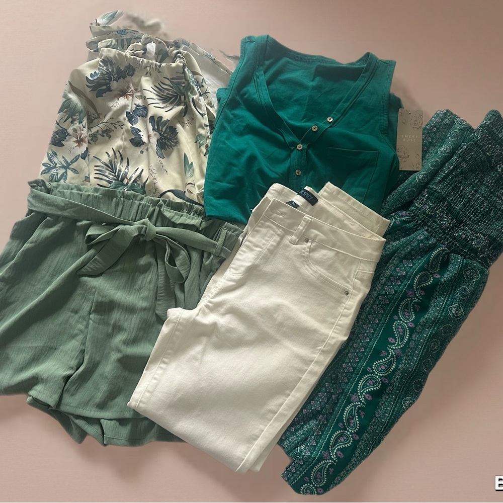 This is a STEAL!!! 5 piece bundle!